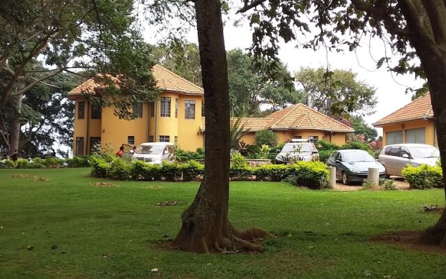 The Estate Ebwerenga