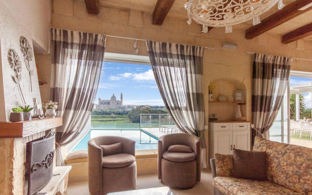 Twilight Gozitan Farmhouse With Pool