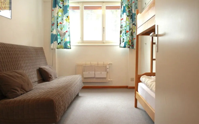 Spacious & Central - Rainbow B