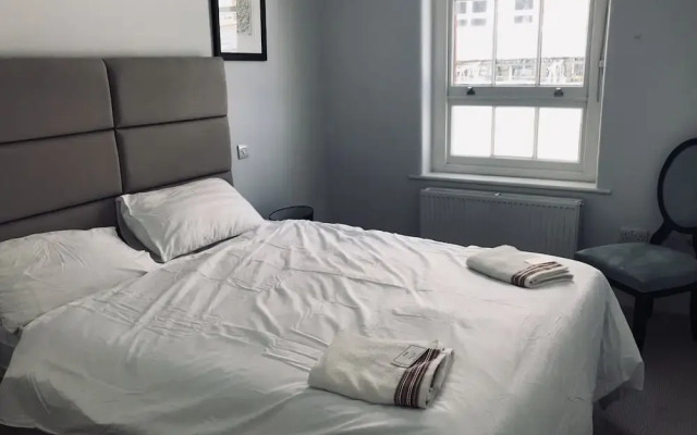 The Mayfair Oxford Street Apartment