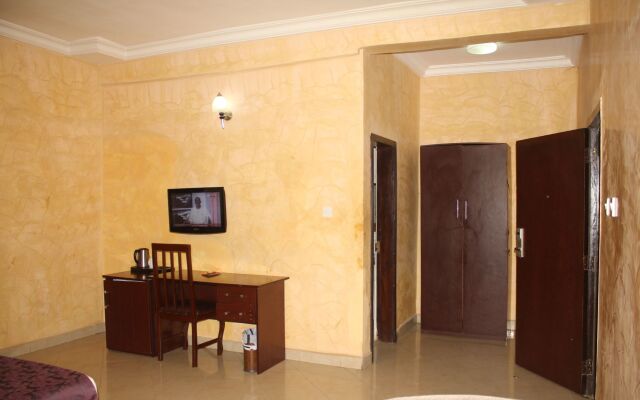 Bestway Luxury Suites