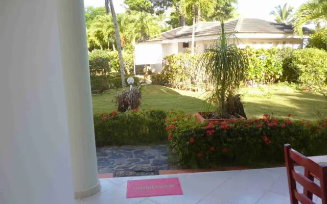 Beachfront Apartment facing Playa Popy