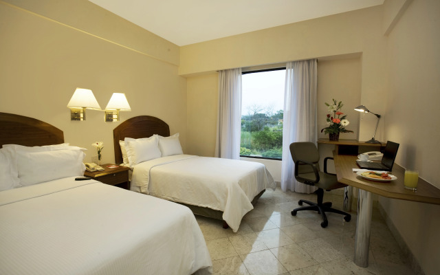 Fiesta Inn Colima