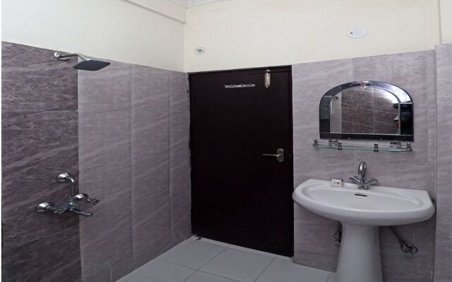 Oyo 15919 Uk Retreat