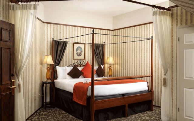 Pendray Inn & Tea House