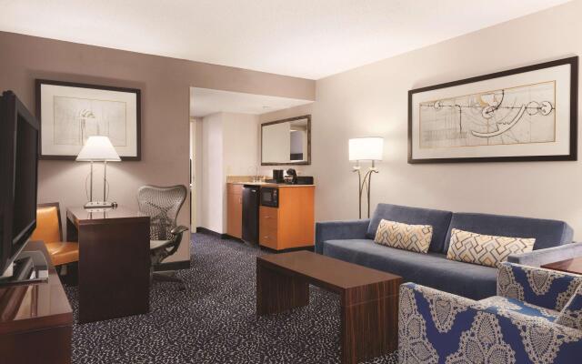 Embassy Suites Louisville East