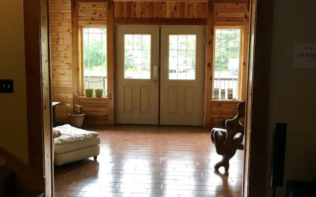 Twin Peaks Lodge and RV Park