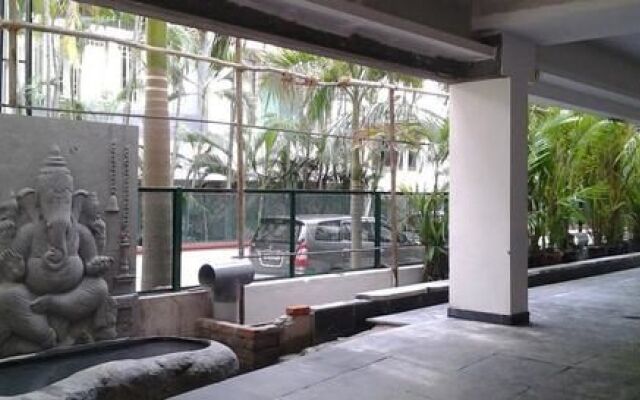 Hotel Illam