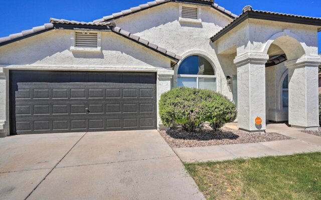 Private Heated Pool: Phoenix Sanctuary w/ Foosball