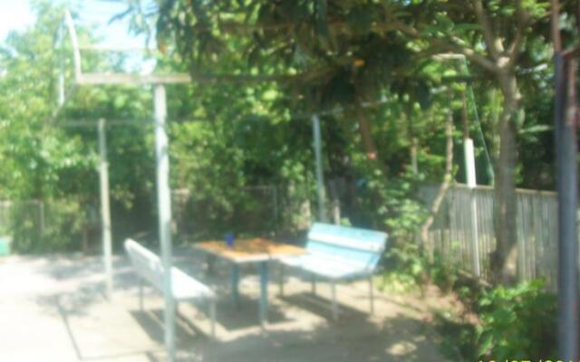 Mari Guest House