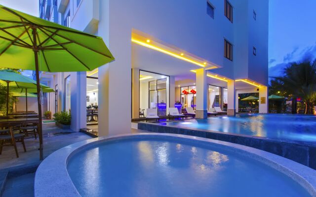 Ally Beach Boutique Hotel Hoian