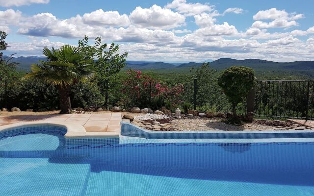 Holiday home in Courry, with private pool, covered terrace and beautiful views