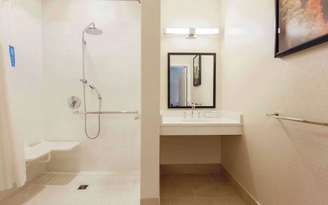 Hampton Inn & Suites Denver Tech Center