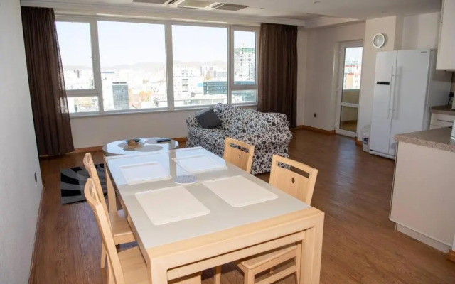 Lovely 2 BR unit with city view