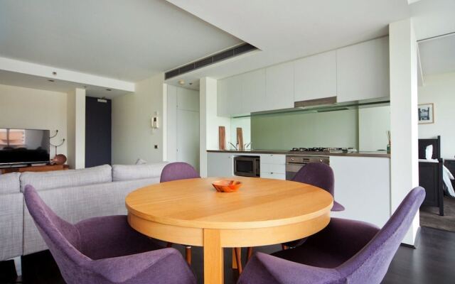 TT804 Stunning 1BR great views