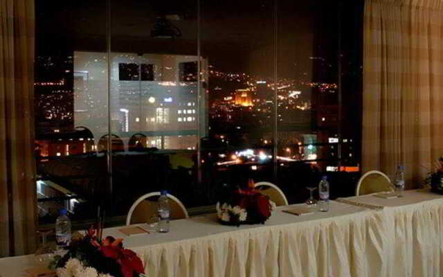 Golden Tulip Hotel Deville