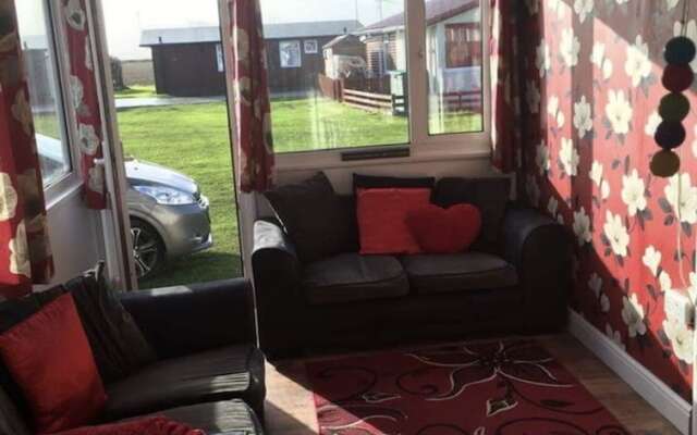 Captivating 2-bed Chalet