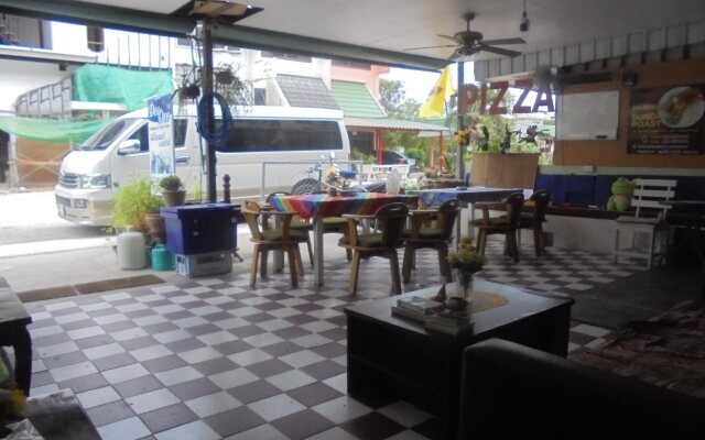 Dee Dee Homestay & Guesthouse