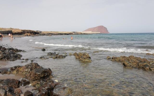 Home2Book Abime Sunny Apartment Golf del Sur, Pool