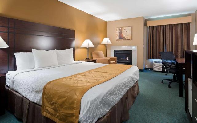 Best Western Plaza Hotel Saugatuck