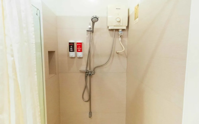 RedDoorz Plus near Abreeza Mall Davao
