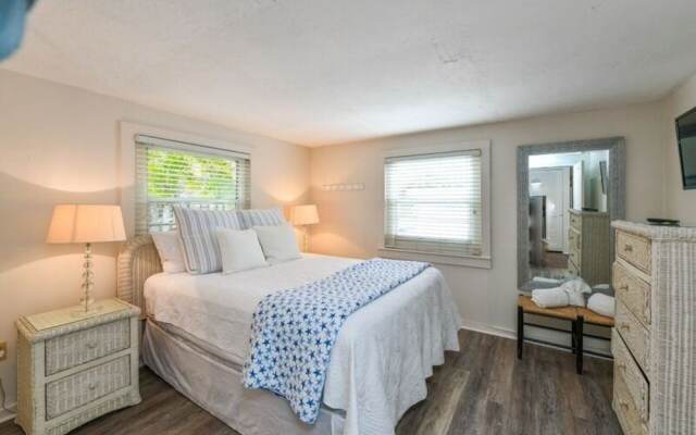 Avenue F #54471 - 1 Br Home