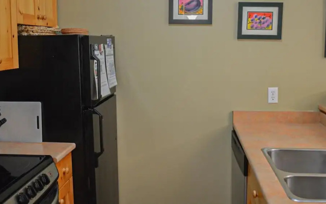 Crystal Forest #23 By Bear Country