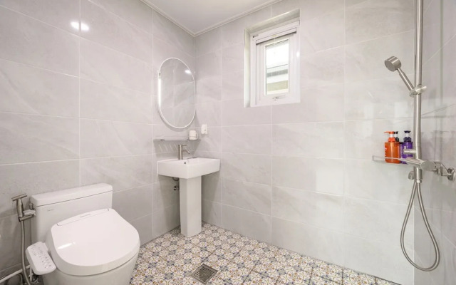 Gimnyeong stonewall Private Pool Villa