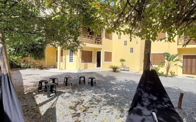 Casa Amarela Espaçosa no Campeche