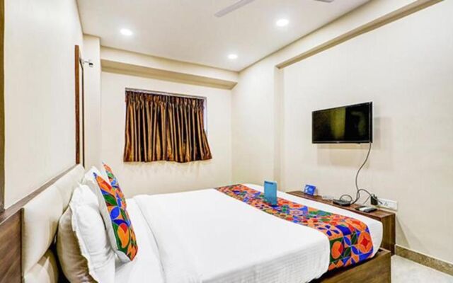 Fabhotel Carnival