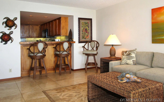 Polo Beach Club Vacation Rentals - APlus Resorts
