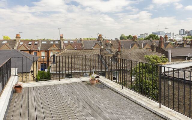 Ravenscourt Park Retreat