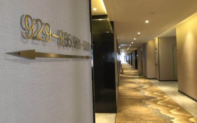 Homeplus Holiday Hotel (Kunming Yinhai)