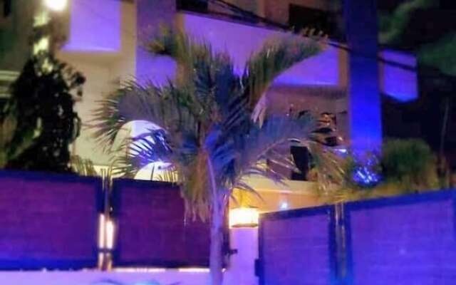 The Monalysa Suites & Residence