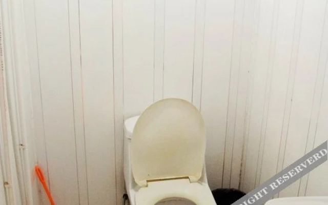 Yishe Motel(青岛逸舍宾馆)