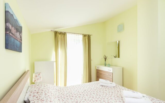 Scenic Holiday Home in Veprinac With Private Swimming Pool