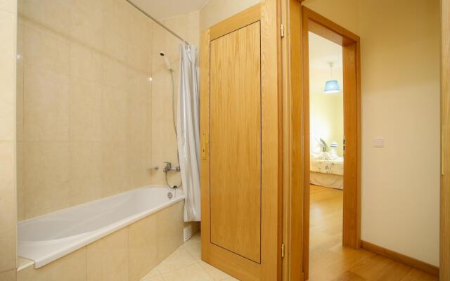 Atlantic Ocean Pool Apartment