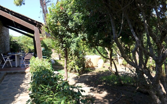 Villino Kenzia 4 Bedrooms Apartment in Stintino