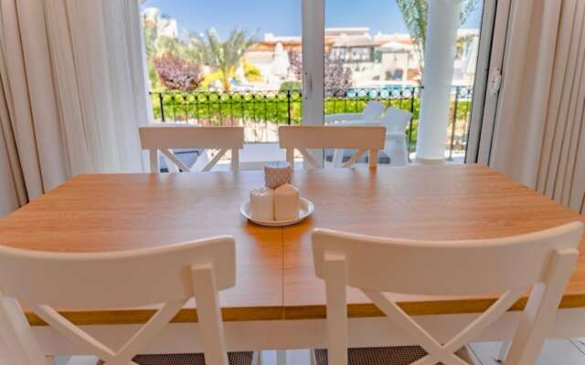 Family-friendly Apartment Just Steps Away From the Sea