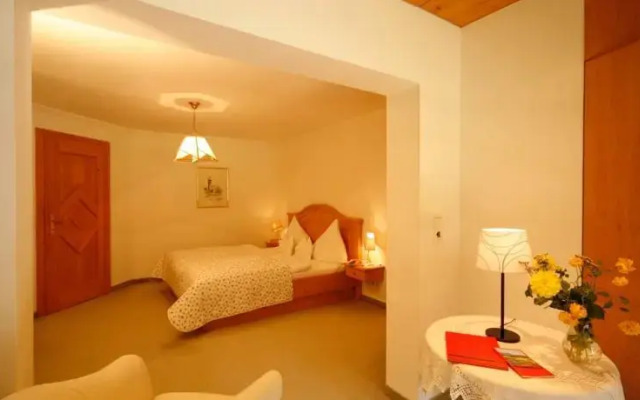 Hotel-Pension Auwirt