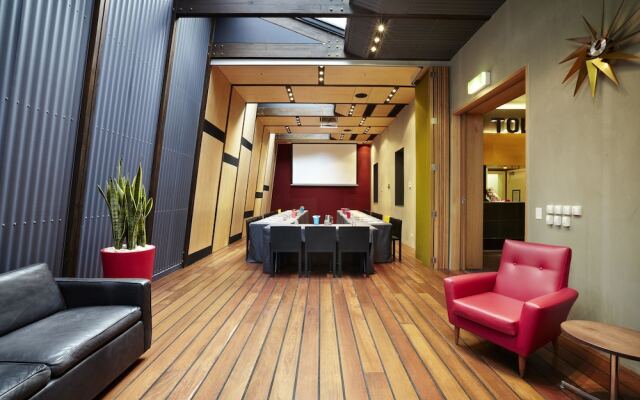 Tolarno Hotel