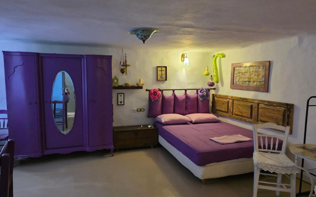 Anthippi Guest House