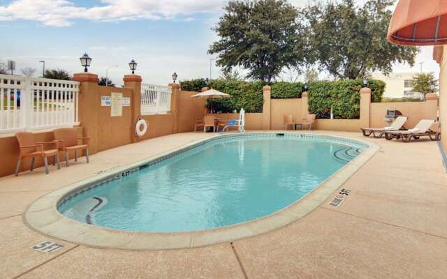 Spark by Hilton Grapevine DFW North