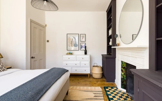 The Fulham Bolthole - Beckoning 2bdr Flat With Garden