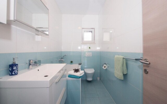 Amazing Home in Lumbarda With Wifi and 6 Bedrooms