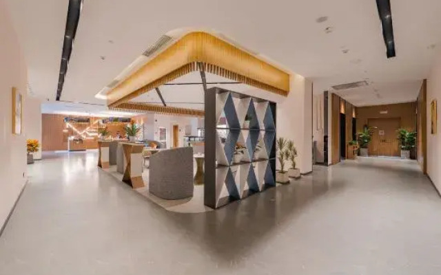 UrCove by Hyatt Hangzhou Riverside CBD