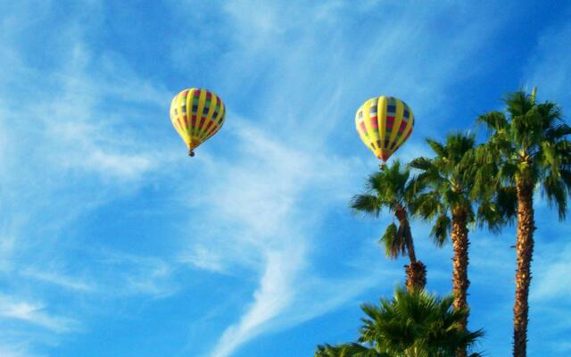 Hampton Inn & Suites Palm Desert