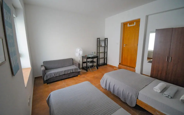 Surf Vibe Guest House
