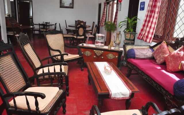 Blue Seas Tourist Guest House