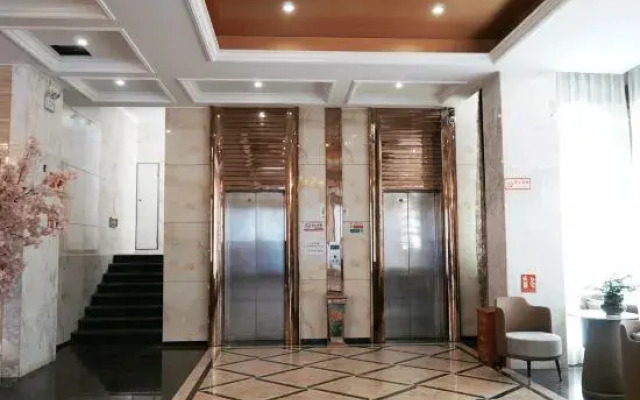 Chuxiong Jinqianwan Hotel